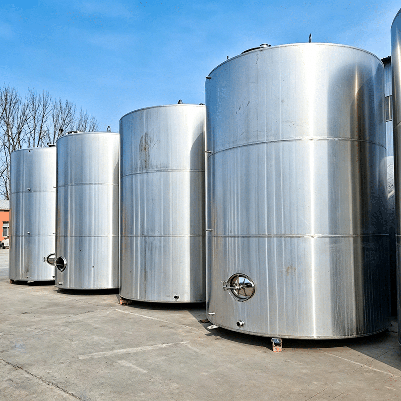 Vertical Stainless Steel Water Tank – Image 2